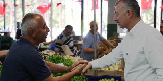 Perşembe Pazarı’nda Büyükakın’a yoğun ilgi
