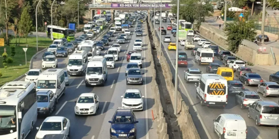 Derince geçişi durma noktasına geldi