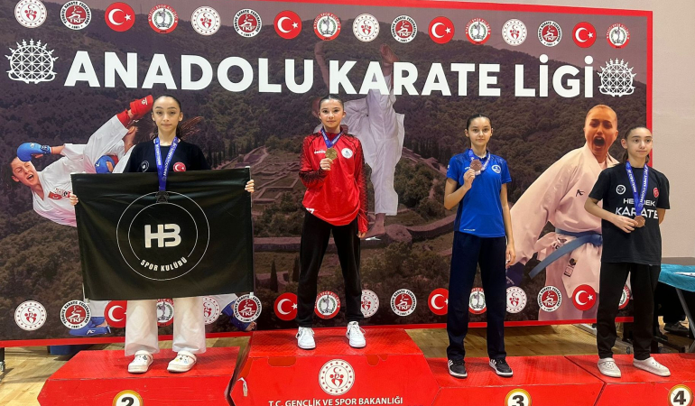 Körfez Gençlerbirliği karatecileri fırtına gibi