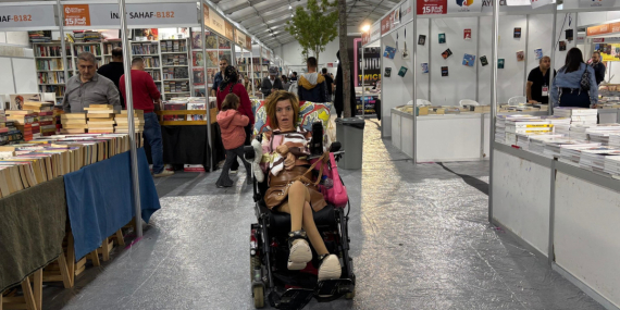 Engelsiz Taksi, Kitap Fuarı’nda da engelleri aşıyor