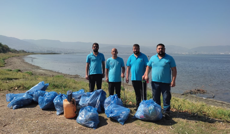 Kocaeli’de sahil temizliği Mavi Takım’dan sorulur
