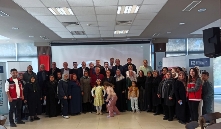 Büyükşehir, kahramanların ailelerini unutmuyor