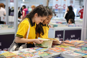 Öğrenciler, Kitap Fuarı'na koşuyor (7)