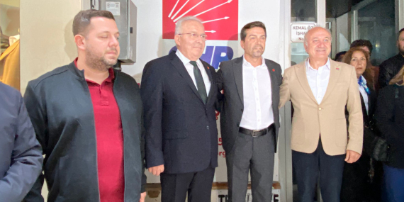 Adaylık açıklaması salon doldurdu