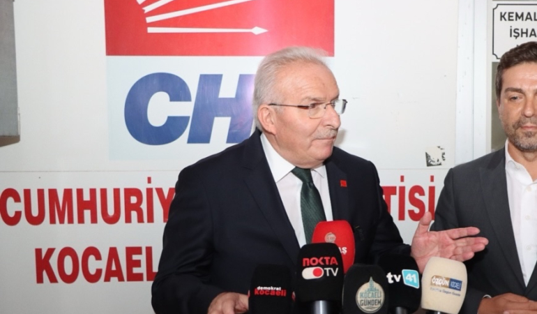 CHP Kocaeli Kongresi öncesi İsmet İşeri basın karşısında