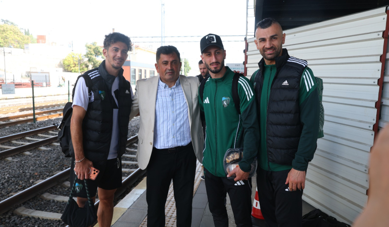 Kocaelispor, taraftarların desteğiyle Konya’ya hareket etti