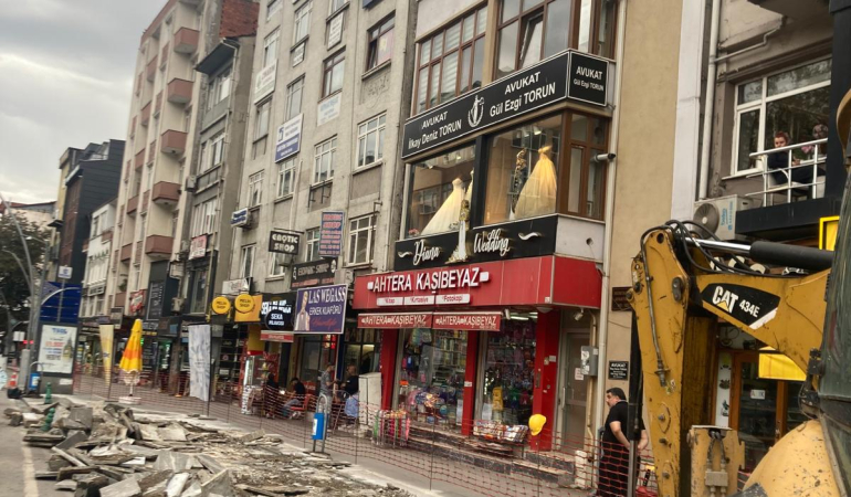 İnönü Caddesi’nde kazı başladı