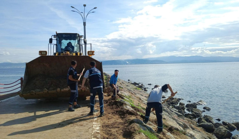 Darıca Millet Bahçesi’nde temizlik seferberliği