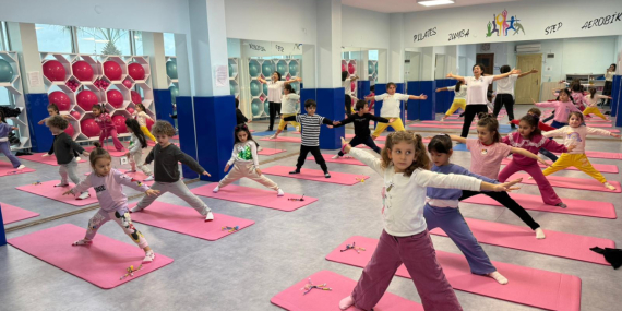 Anne Şehir’de dopdolu, rengârenk bir ara tatil