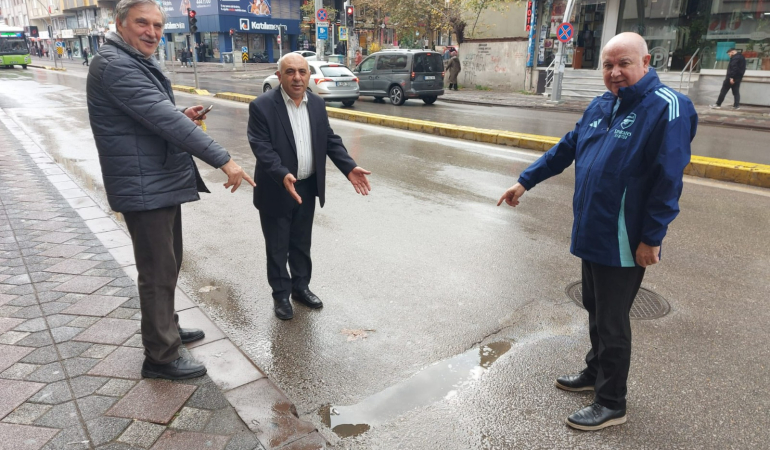 Gebze’de asfalt çöküyor!