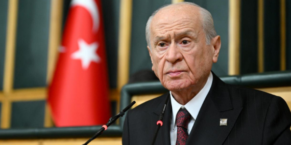 Bahçeli, Kocaeli’deki 10 Kasım mevlidi için Vali ve Müftüyü tebrik etti