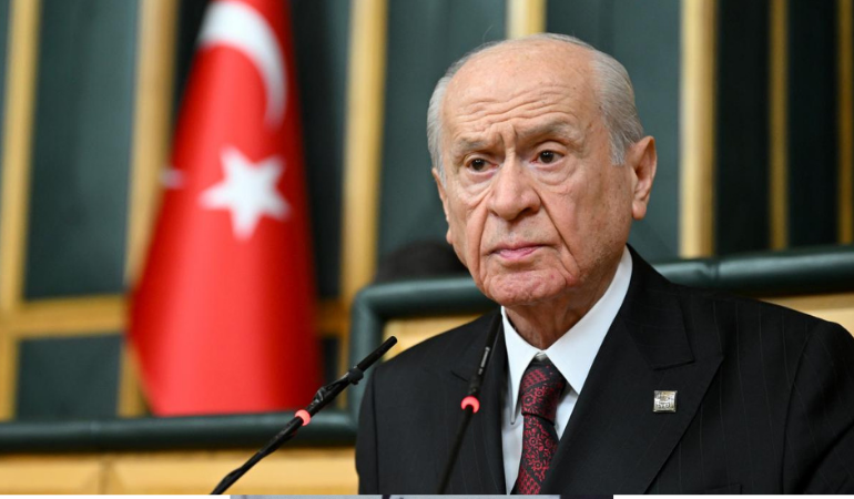 Bahçeli, Kocaeli’deki 10 Kasım mevlidi için Vali ve Müftüyü tebrik etti