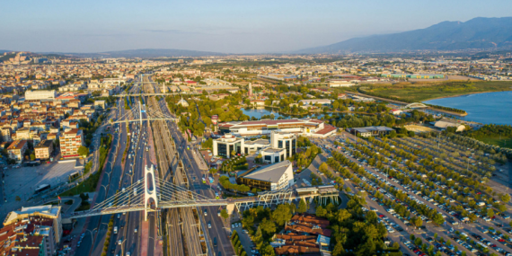 Konutların dibine kadar depo ve atölye!