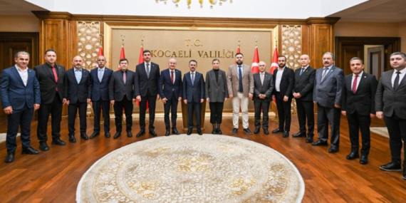 CHP Kocaeli, Vali Aktaş’ı ziyaret etti!