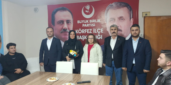 BBP Körfez İlçe Kadın Kolları Başkanı Fatma Reis oldu.
