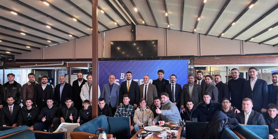 Saadet Partisi gençlerle gündemi değerlendirdi