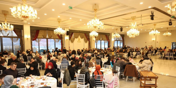 Şehit aileleri ve gaziler onuruna anlamlı iftar