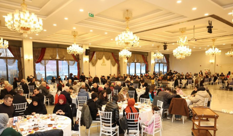 Şehit aileleri ve gaziler onuruna anlamlı iftar