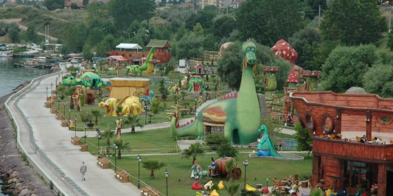 Çevre etkinlikleri, Harikalar Sahili’nde
